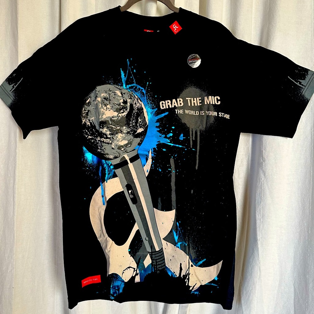 Men’s Metro Park Graphic Tee! Size: Large
